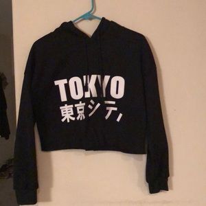 Tokyo print crop top